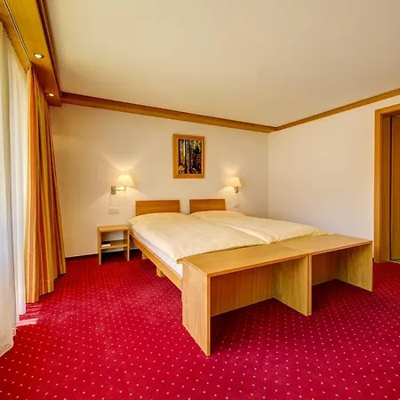 Excelsior Hotel 3*