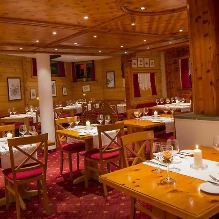 酒店 艾克塞西尔酒店 3*